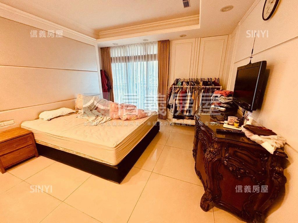 中正豪園採光明亮美宅房屋室內格局與周邊環境