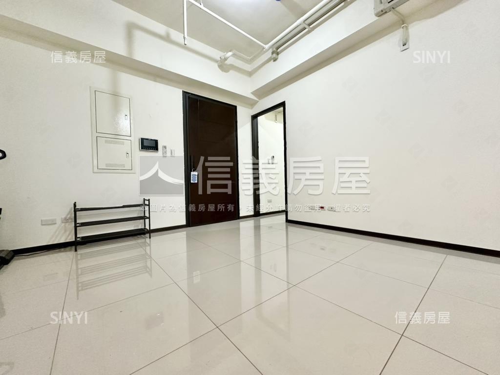 帝國有採光三房可另購車位房屋室內格局與周邊環境