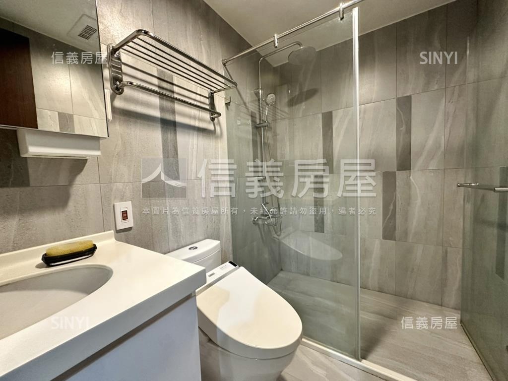 帝國有採光三房可另購車位房屋室內格局與周邊環境
