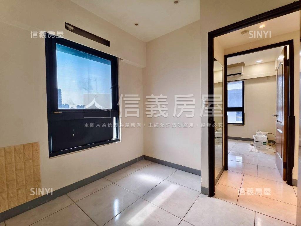 戀戀ＬＩＦＥ小資兩房平車房屋室內格局與周邊環境