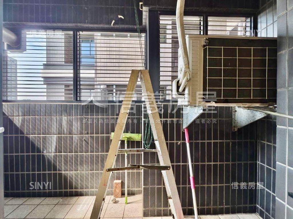 戀戀ＬＩＦＥ小資兩房平車房屋室內格局與周邊環境