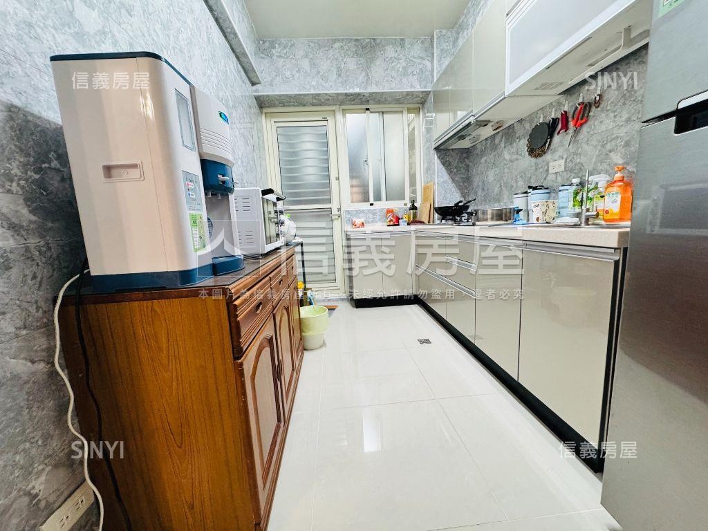 華新漂亮三房華廈房屋室內格局與周邊環境