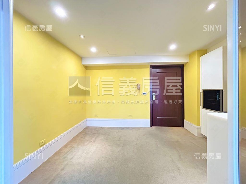 勤美台中全國雙面採光商辦房屋室內格局與周邊環境