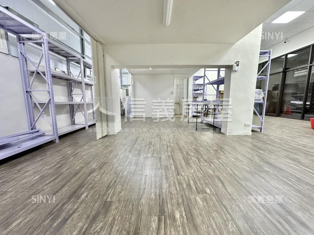 太原園道賴厝大面寬金店面房屋室內格局與周邊環境