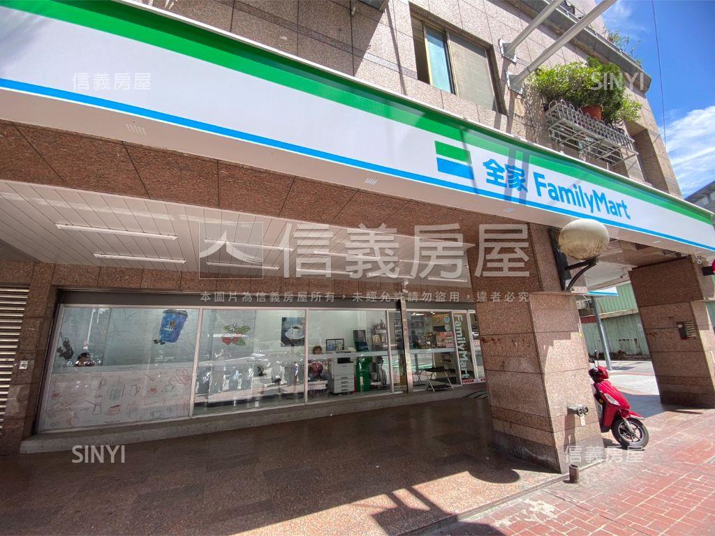 面寬約８米一樓房屋室內格局與周邊環境