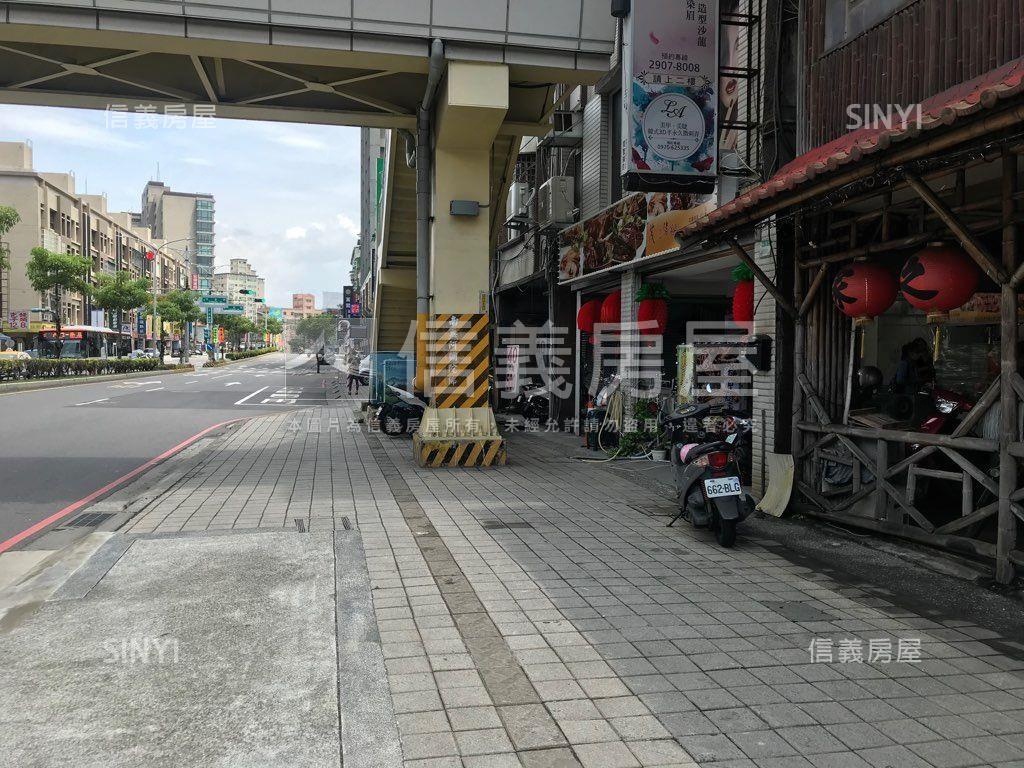 新莊中正黃金１＋２樓店面房屋室內格局與周邊環境
