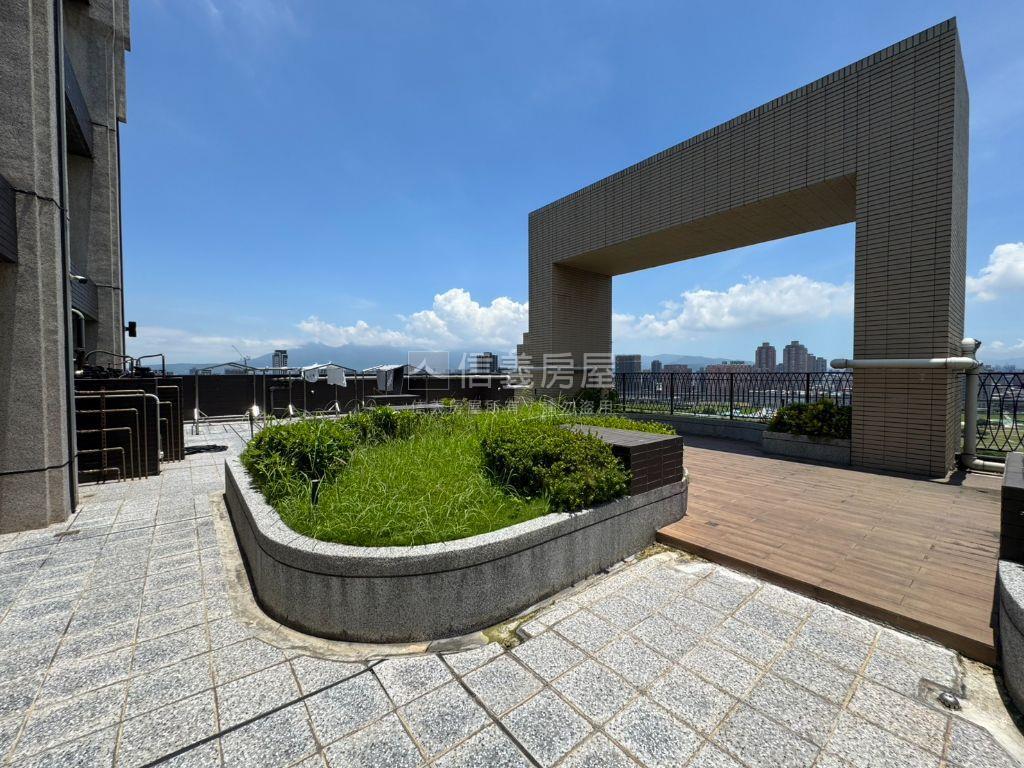 公園景觀遠眺視野美２房房屋室內格局與周邊環境