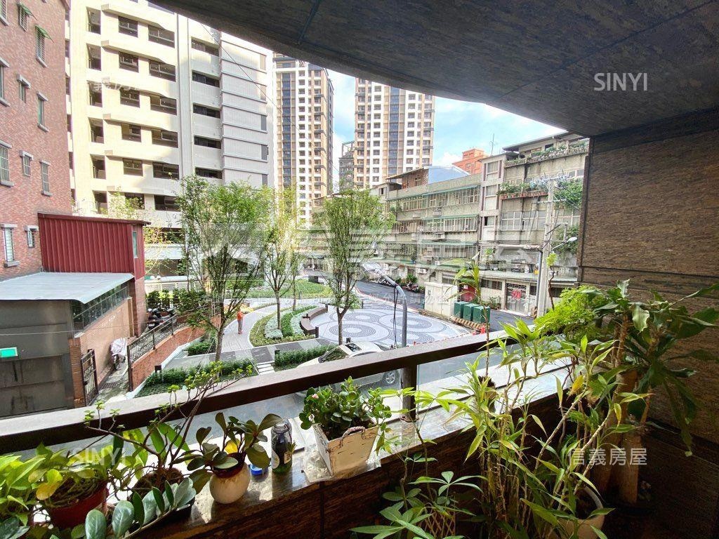 國璽‧霸氣入住高質感四房房屋室內格局與周邊環境