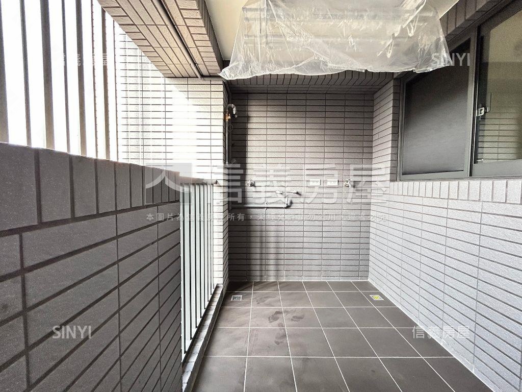 富宇上和苑兩房車位讚房屋室內格局與周邊環境