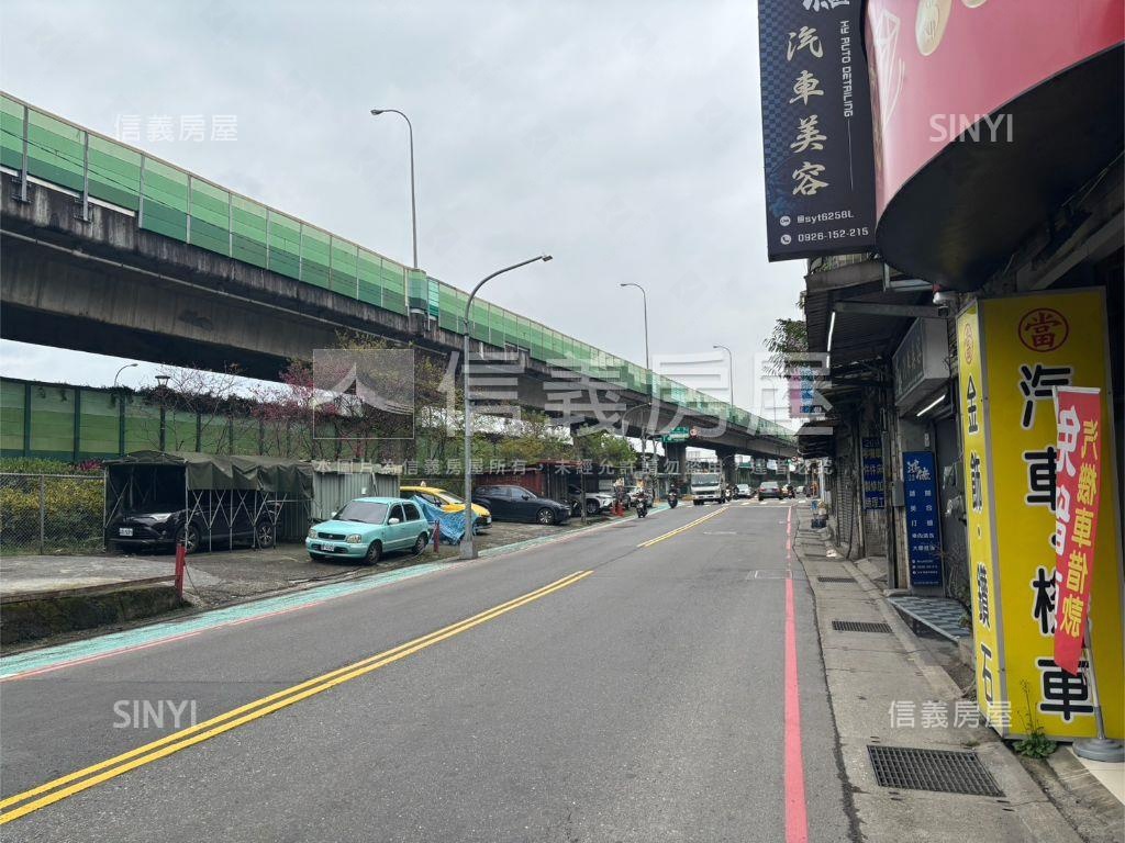 明峰街一樓大空間隔套房屋室內格局與周邊環境