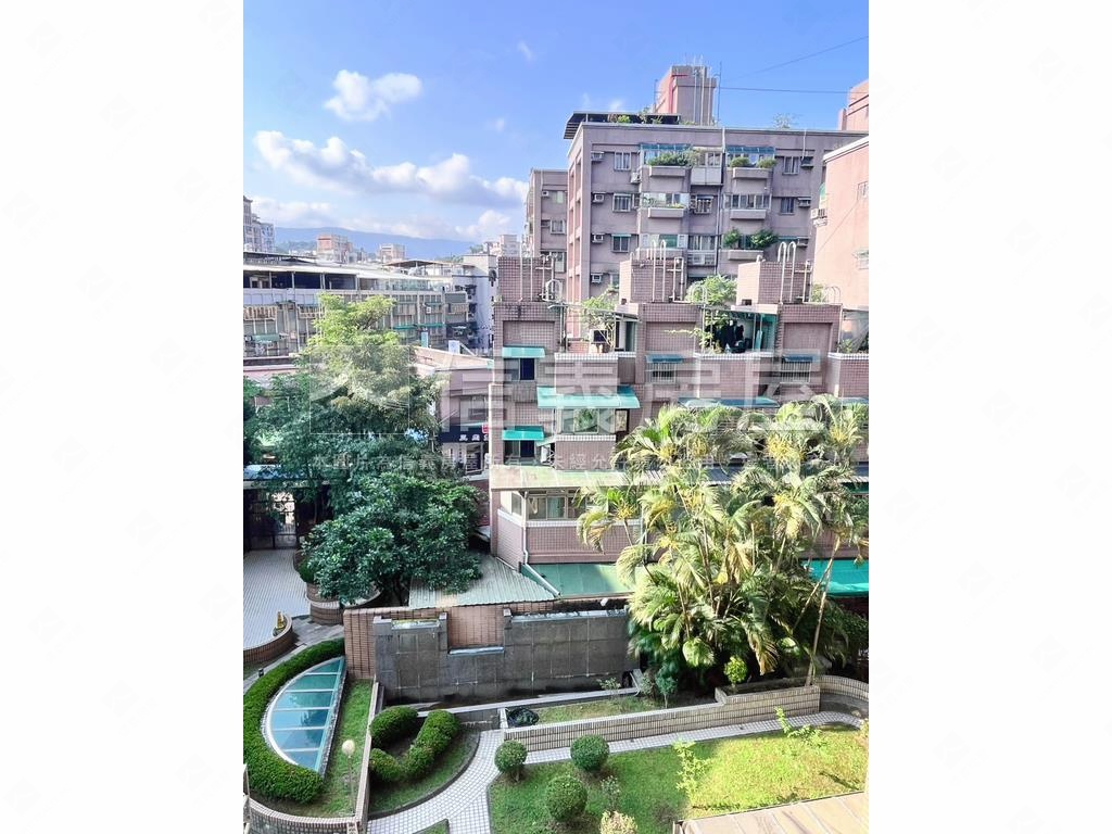 店長推薦。加冕曲採光空間房屋室內格局與周邊環境
