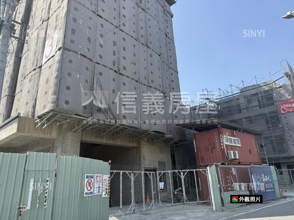 淳真年代２次頂樓兩房平車房屋室內格局與周邊環境