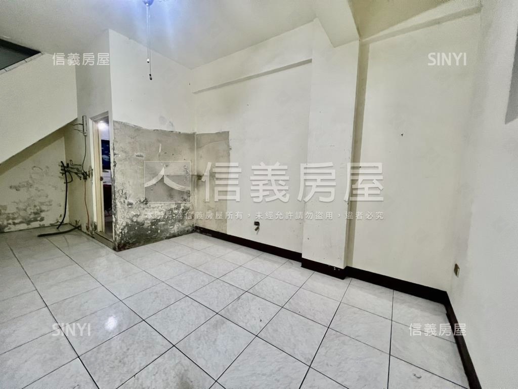 稀有透天房屋室內格局與周邊環境