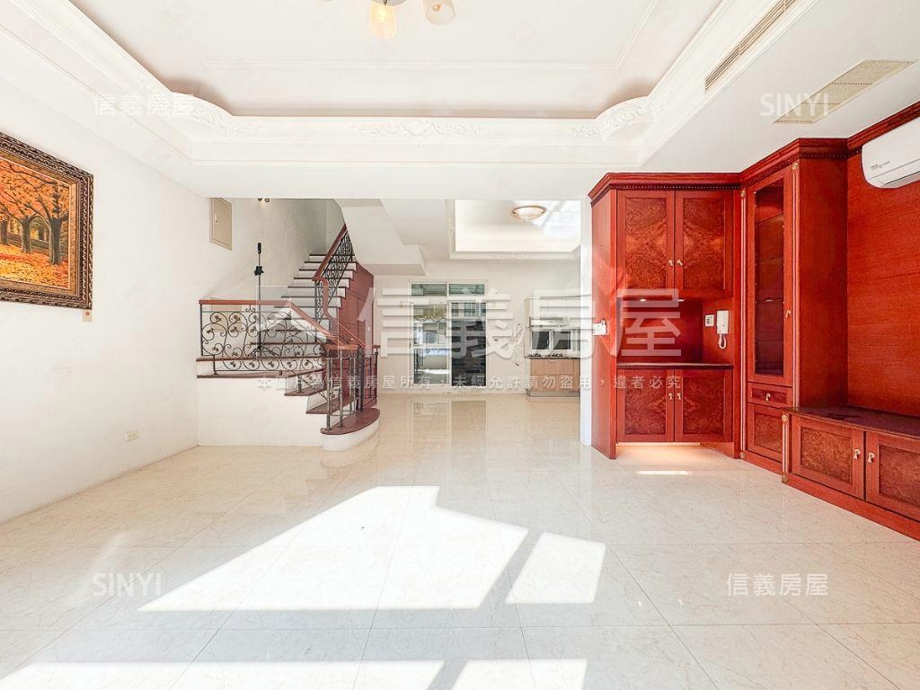 佛朗明哥社區型別墅房屋室內格局與周邊環境