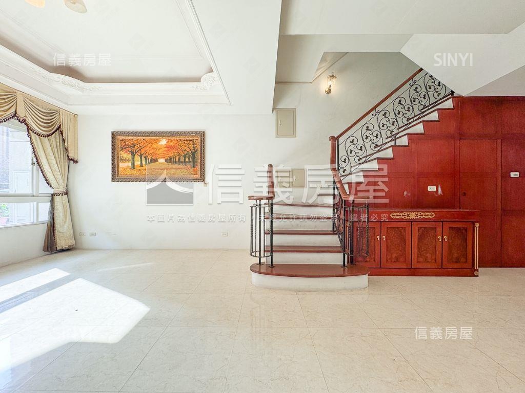 佛朗明哥社區型別墅房屋室內格局與周邊環境