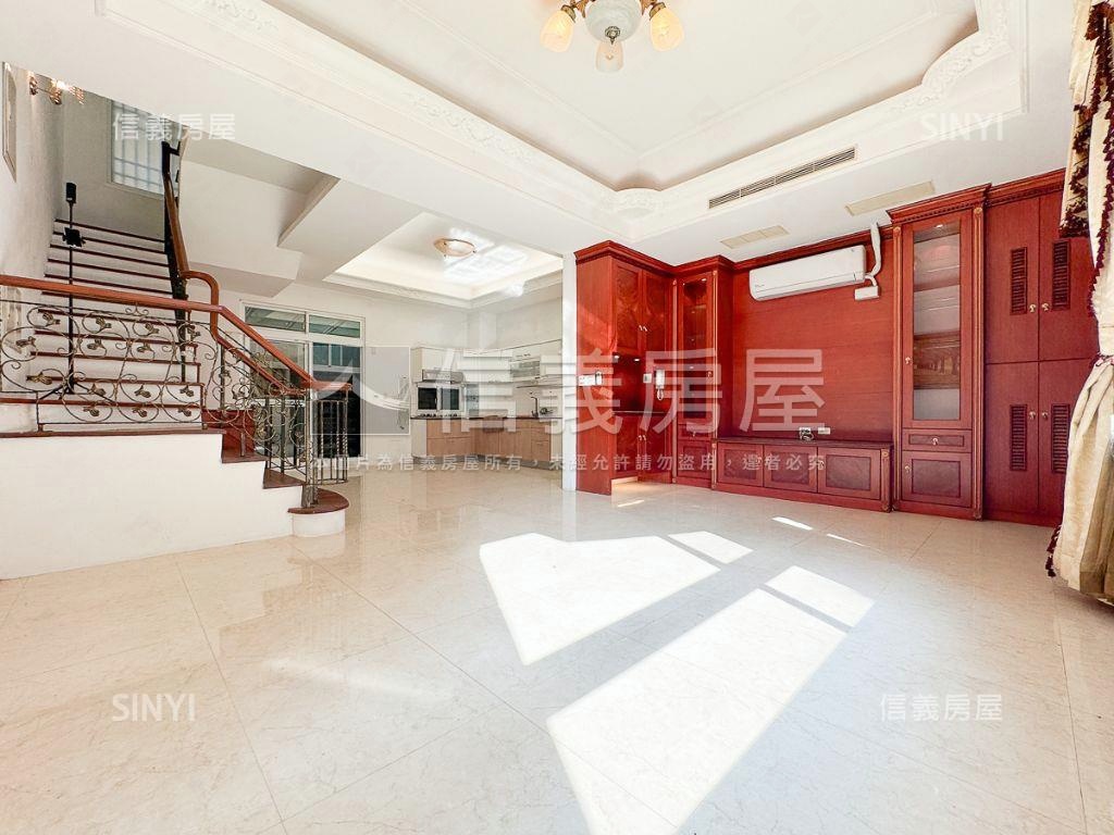 佛朗明哥社區型別墅房屋室內格局與周邊環境