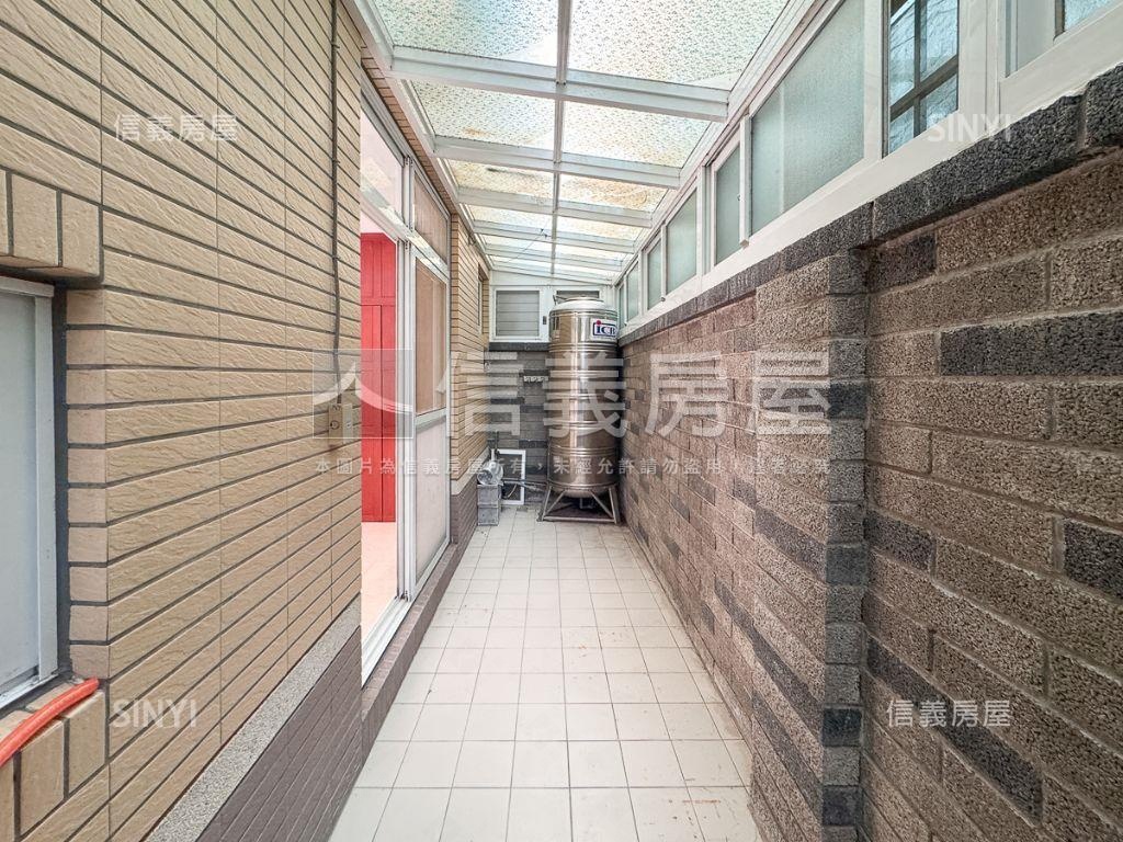 佛朗明哥社區型別墅房屋室內格局與周邊環境