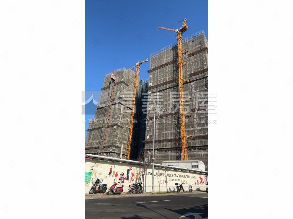 玄泰Ｔ１近學校高樓景觀房屋室內格局與周邊環境