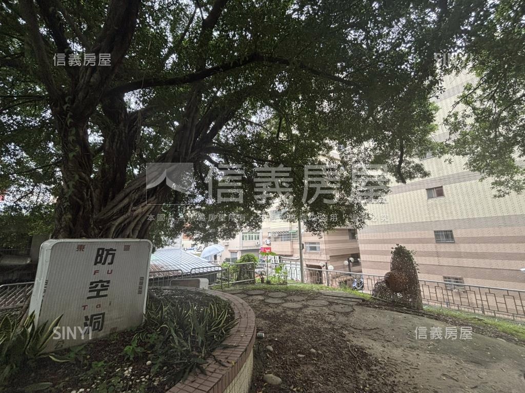 福聯面公園美三房房屋室內格局與周邊環境