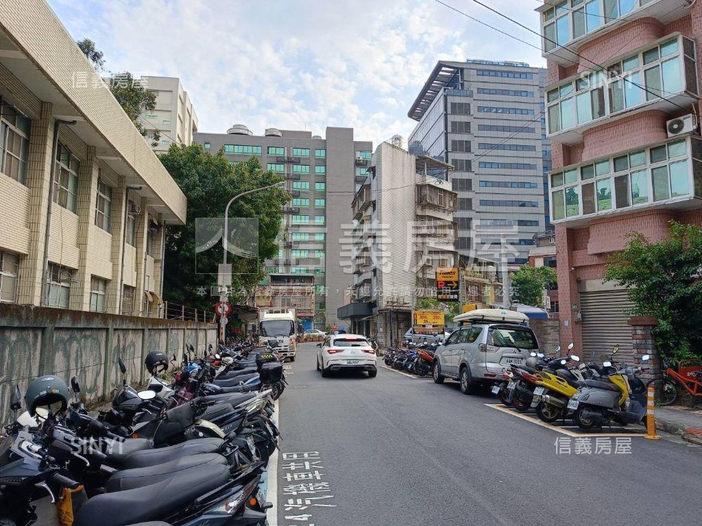 南京建國１樓店辦房屋室內格局與周邊環境