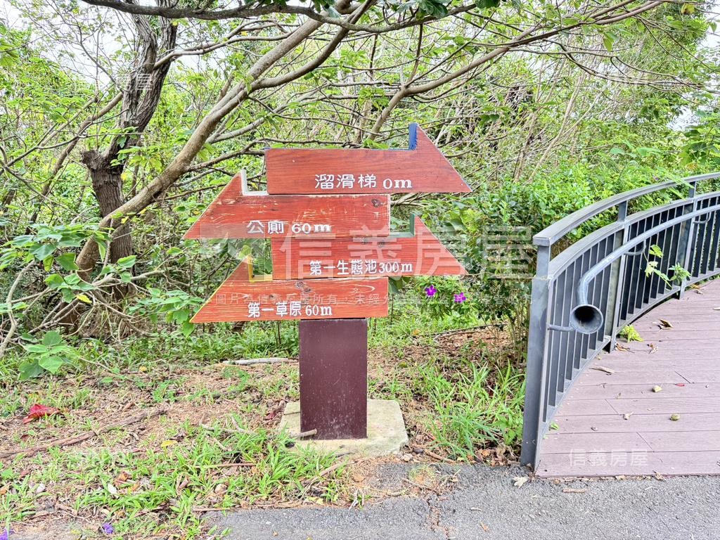 青青草原臨路土地房屋室內格局與周邊環境