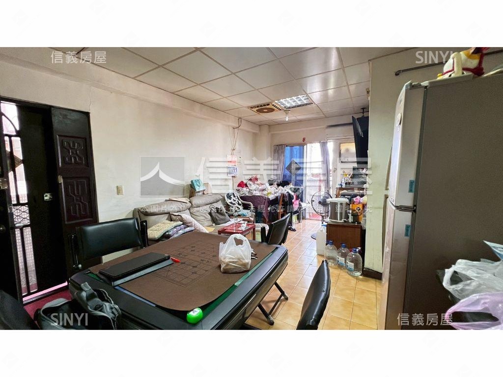 前鋒國宅低總價高樓景三房房屋室內格局與周邊環境