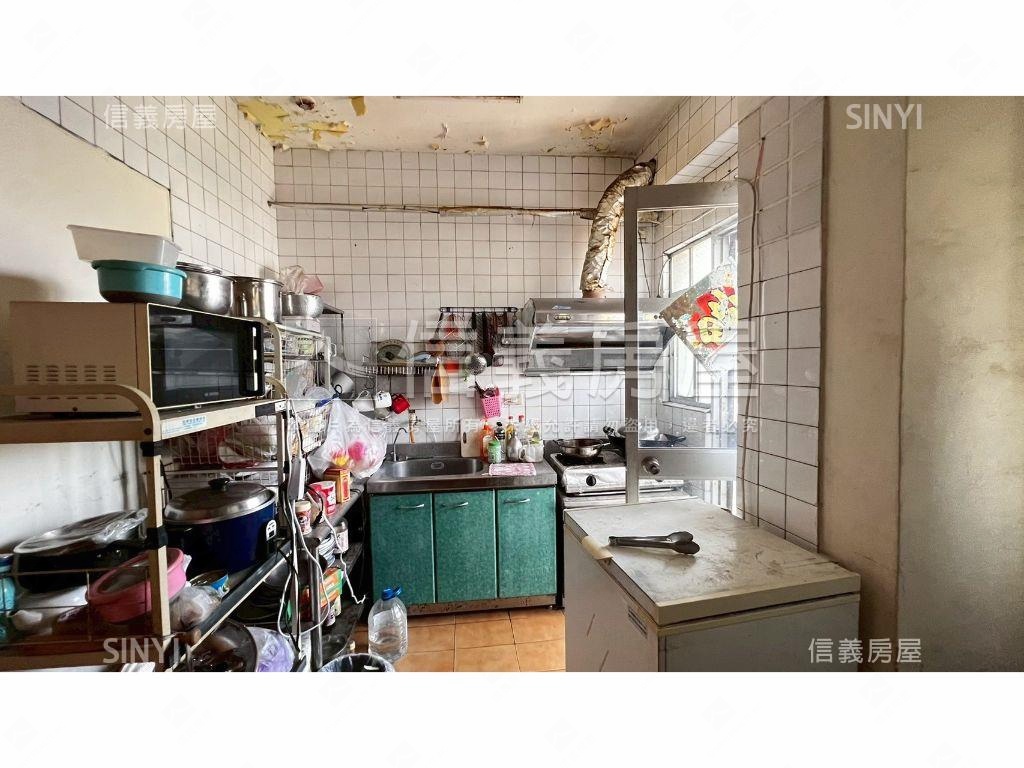前鋒國宅低總價高樓景三房房屋室內格局與周邊環境
