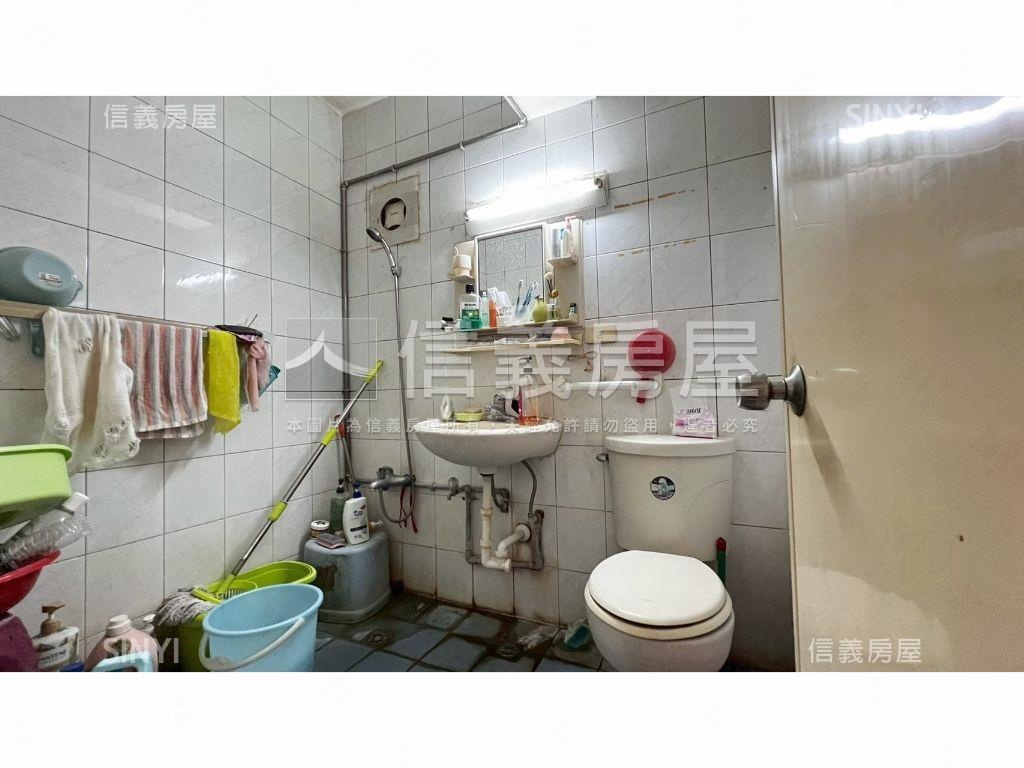 前鋒國宅低總價高樓景三房房屋室內格局與周邊環境