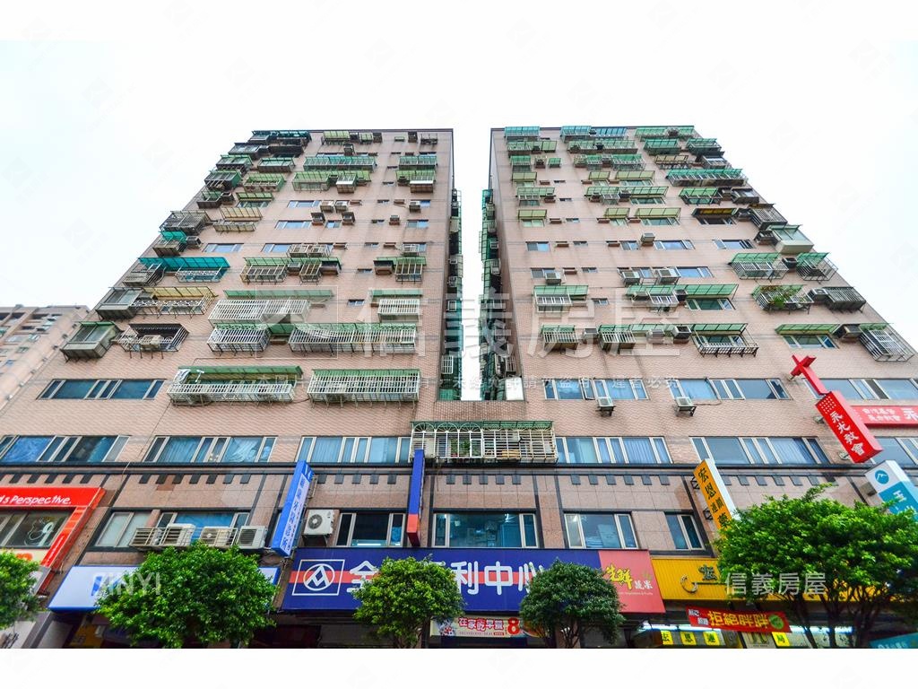 中正路明亮方正三房房屋室內格局與周邊環境