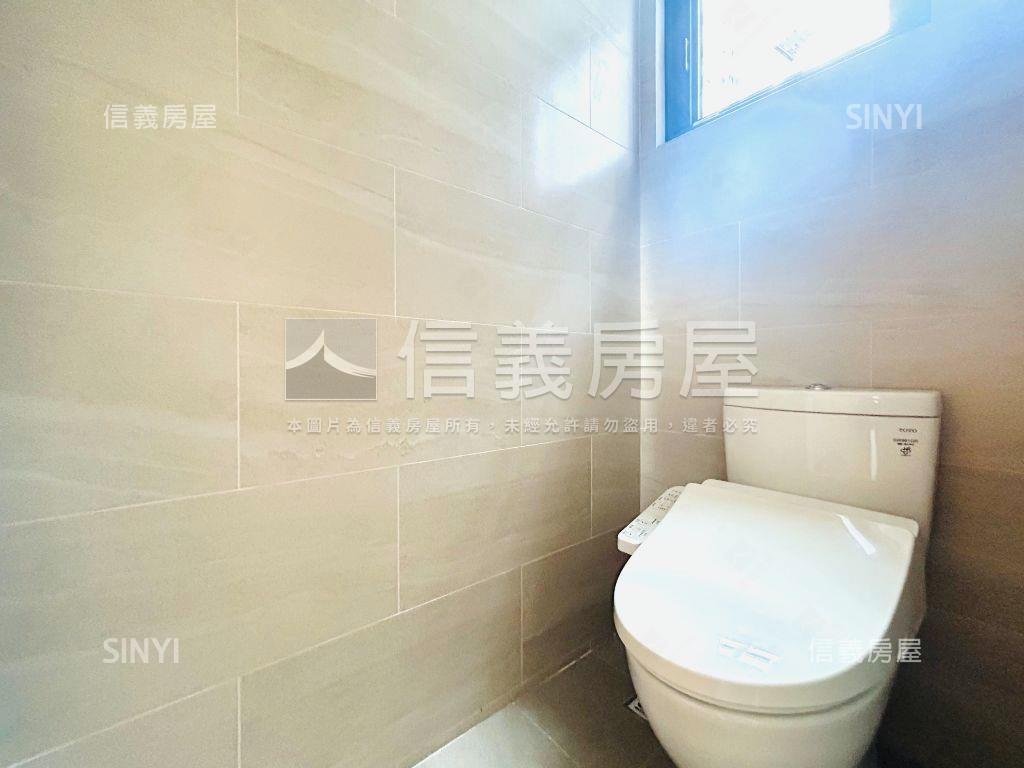 高鐵聚落錢潮金店面房屋室內格局與周邊環境