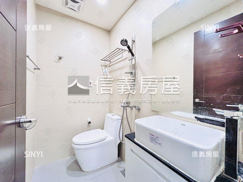 桃園站前三房雙車位房屋室內格局與周邊環境