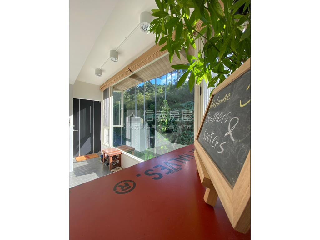 信義區浪漫滿屋房屋室內格局與周邊環境