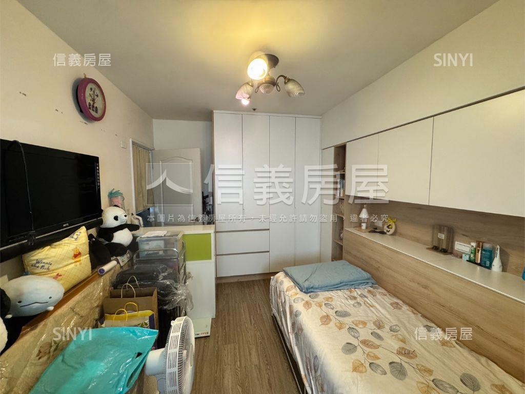 文心威秀日出東方美樓中樓房屋室內格局與周邊環境