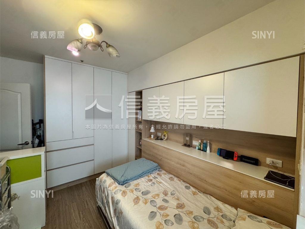 文心威秀日出東方美樓中樓房屋室內格局與周邊環境