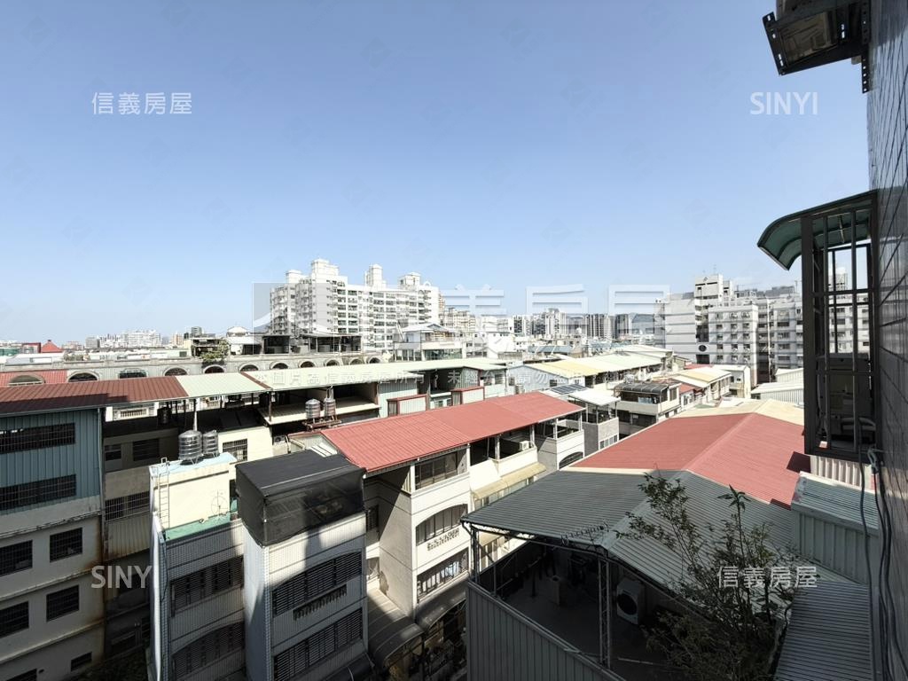 順天三房視野車位房屋室內格局與周邊環境