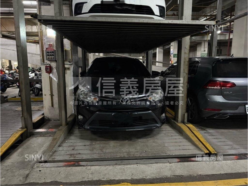順天三房視野車位房屋室內格局與周邊環境