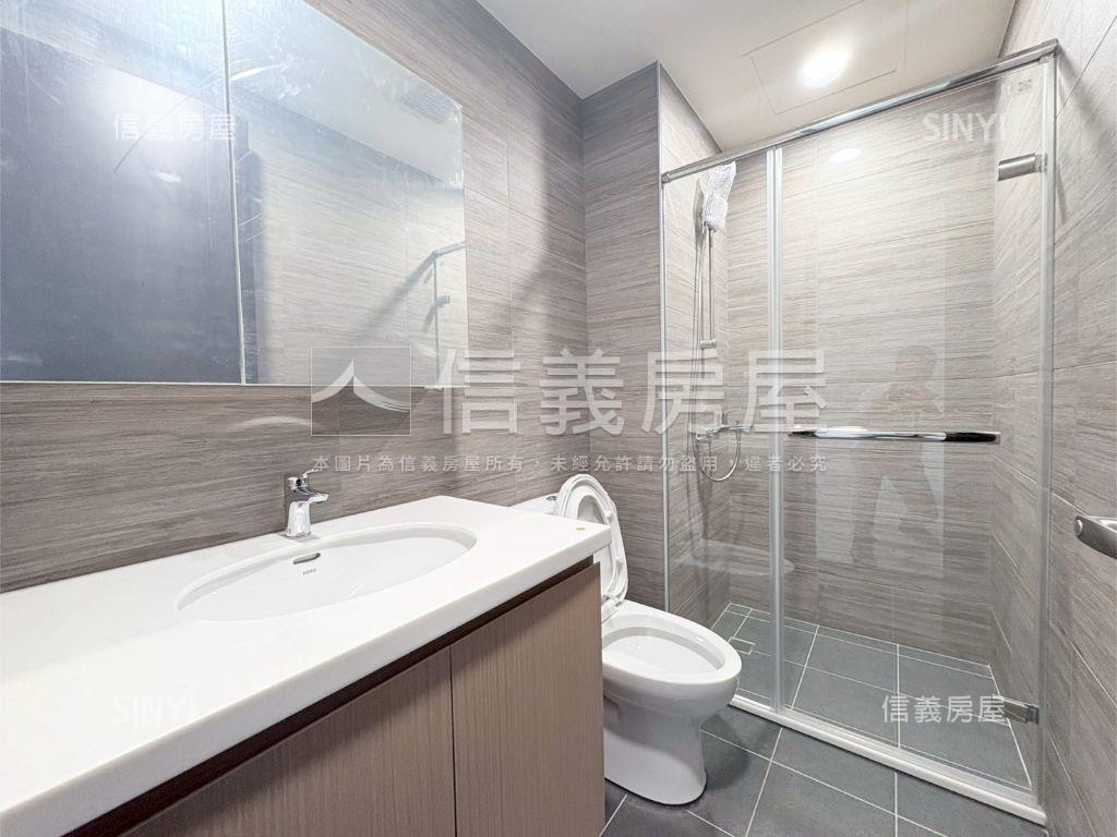 新潤花路精緻三房車位房屋室內格局與周邊環境