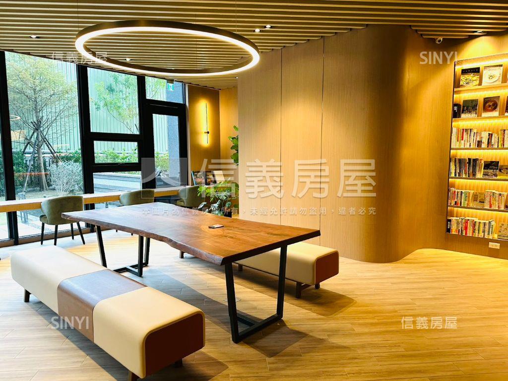 新潤花路精緻三房車位房屋室內格局與周邊環境