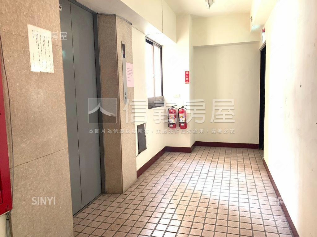 漢神商圈採光兩房房屋室內格局與周邊環境