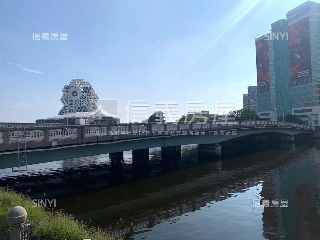 漢神商圈採光兩房房屋室內格局與周邊環境