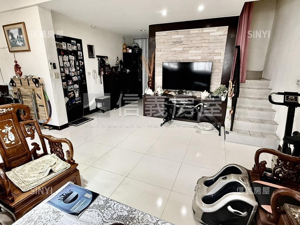 玫瑰公園裝潢美寓房屋室內格局與周邊環境