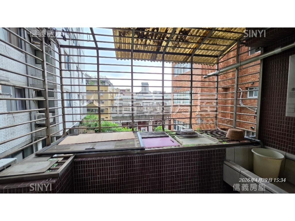 天母七段景觀華廈房屋室內格局與周邊環境