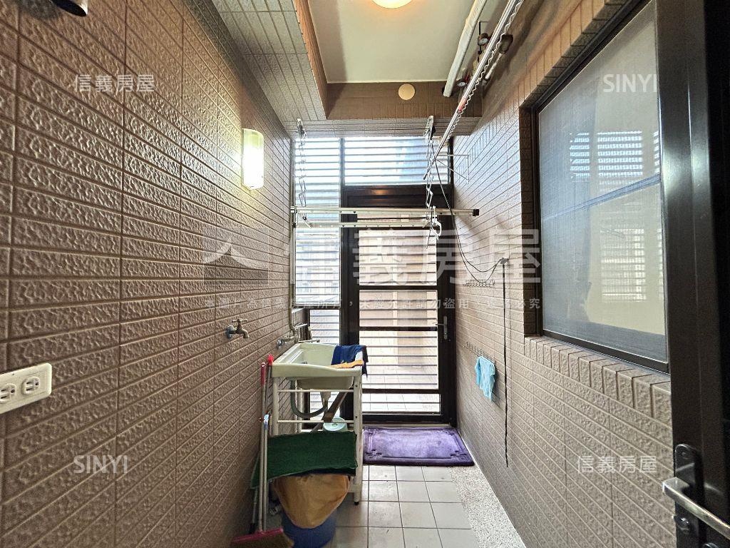 興大賦雙平車大大露台戶房屋室內格局與周邊環境