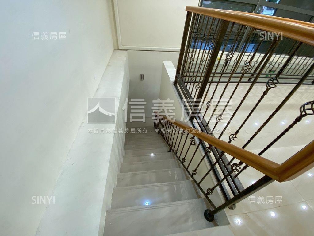 五權光河面寬店面房屋室內格局與周邊環境