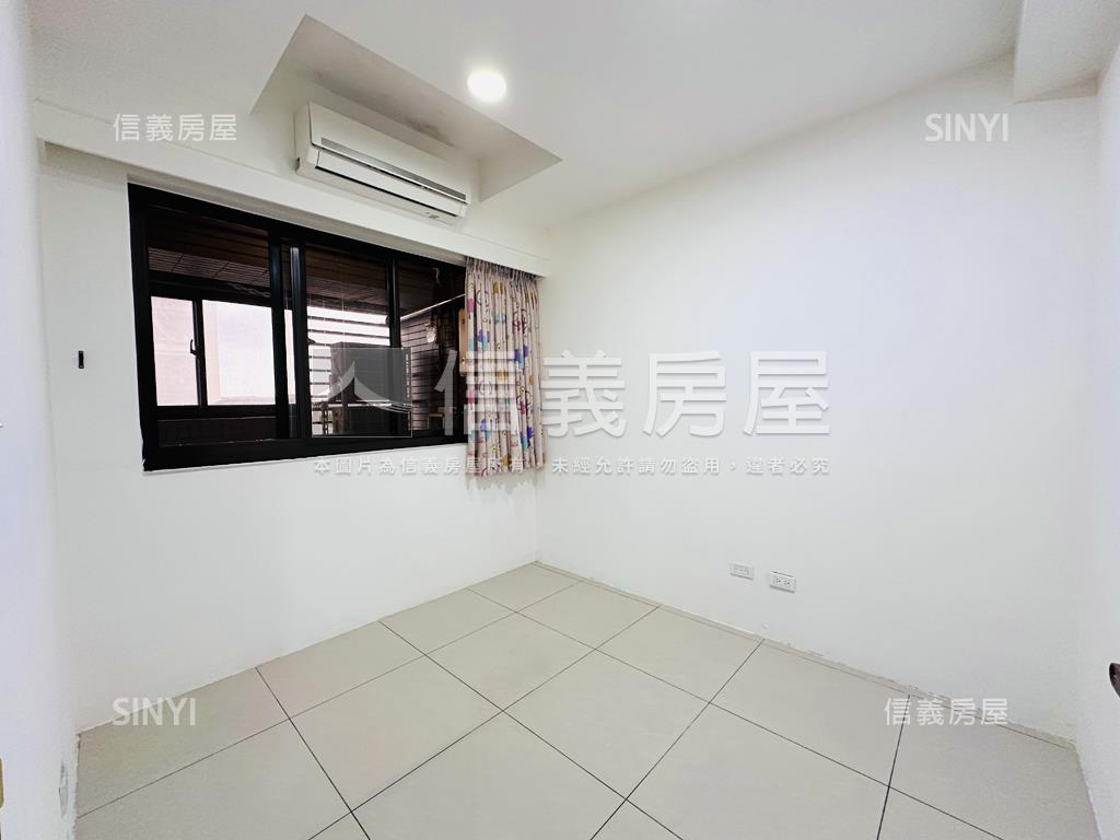 京河。ＭＲＴ精美兩房車位房屋室內格局與周邊環境