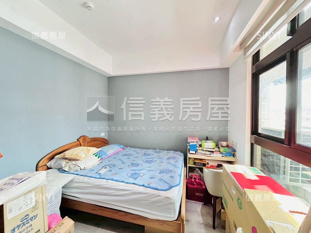慕朵微風美裝潢四房雙車位房屋室內格局與周邊環境