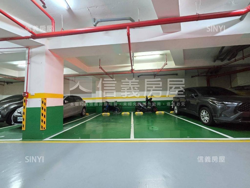 慕朵微風美裝潢四房雙車位房屋室內格局與周邊環境