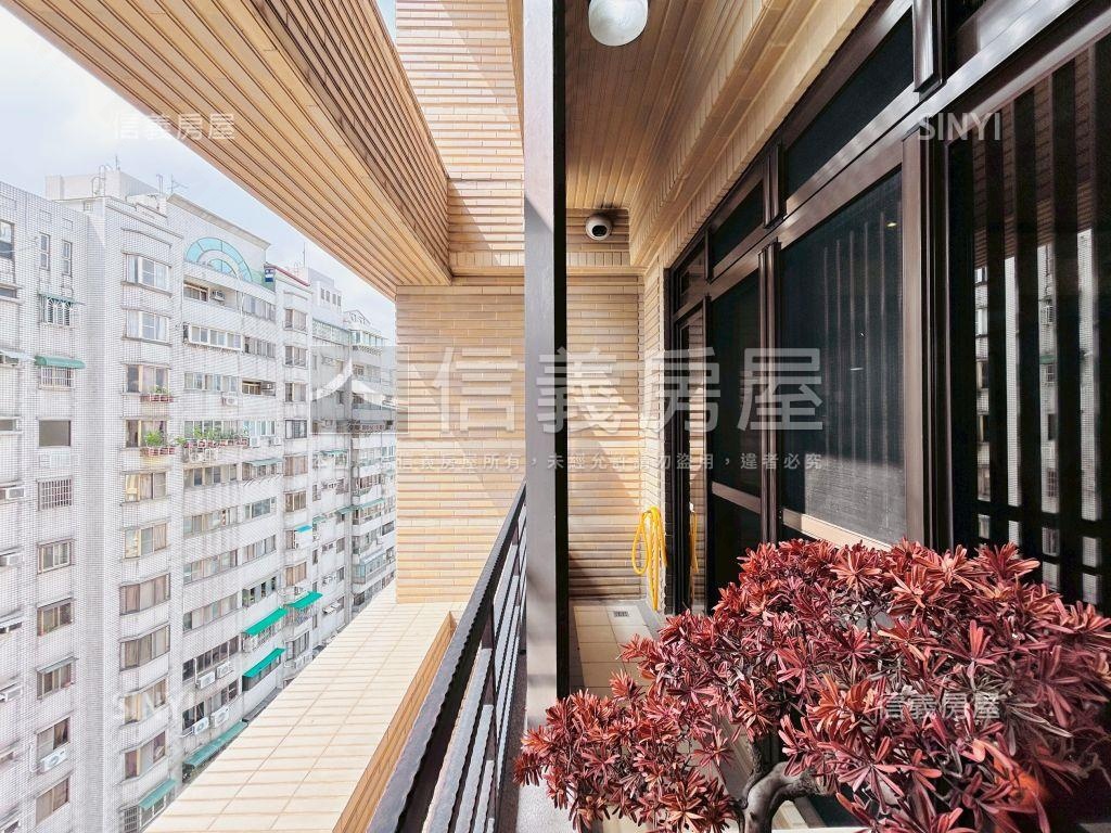 慕朵微風美裝潢四房雙車位房屋室內格局與周邊環境