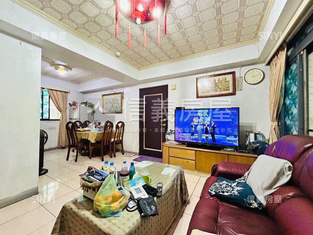 市中心標準三房房屋室內格局與周邊環境