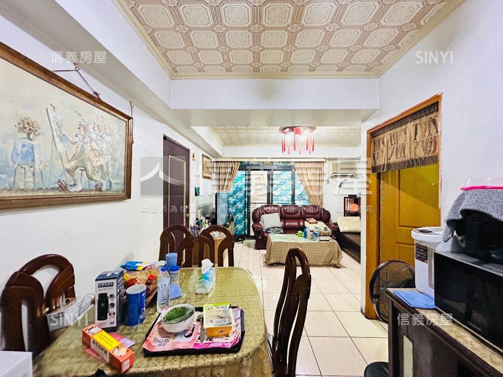 市中心標準三房房屋室內格局與周邊環境